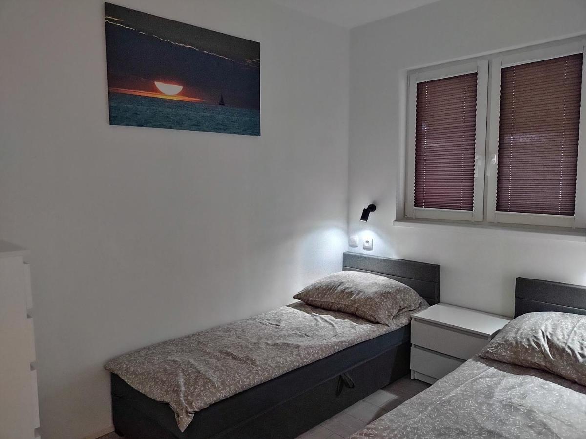 Domek Parterowy Apartamentowy Ostoja Rewal Kültér fotó